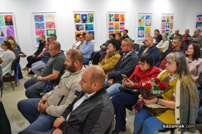 Народни представители дискутираха по важни теми в Казанлък  