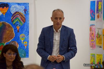 Народни представители дискутираха по важни теми в Казанлък  