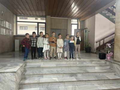 Детски усмивки и песни по повод Деня на българската община
