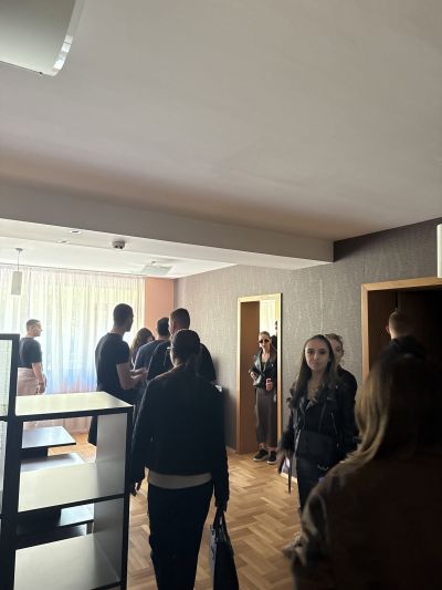 Бъдещите хотелиери на ПГЛПТ отбелязаха Световният ден на туризма с изнесени практически занятия