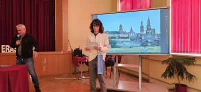Хаджиеновци отбелязаха Дните на „Еразъм+“ с фотоконкурс, изложба, дискусия и ученически подкаст