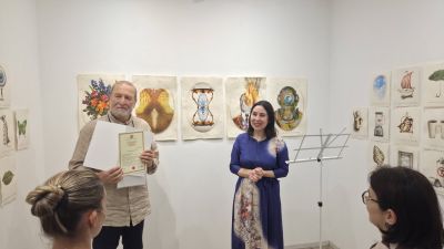 Художникът Петър Бояджиев представи в Токио първа си самостоятелна изложба „Алегории“ 