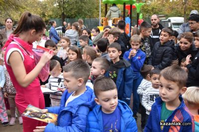 Детски усмивки изпълниха новооткритата площадка в кв. “Васил Левски“