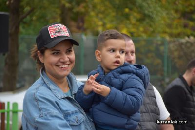 Детски усмивки изпълниха новооткритата площадка в кв. “Васил Левски“