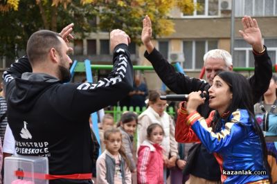 Детски усмивки изпълниха новооткритата площадка в кв. “Васил Левски“