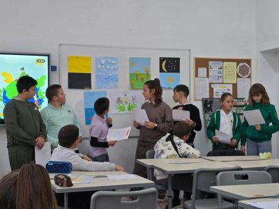 Петокласниците от ОУ „Св. Паисий Хилендарски“ в Казанлък представиха дните на Сътворението чрез слово и изкуство