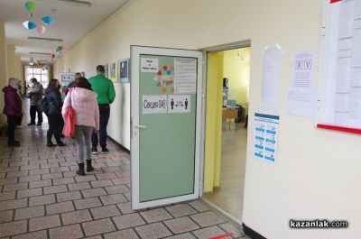 Изборният процес във всички секции на територията на област Стара Загора приключи / Новини от Казанлък