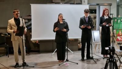 „Светлина от светлината“ – младите таланти на Казанлък с вдъхновяващ поклон към народните будители