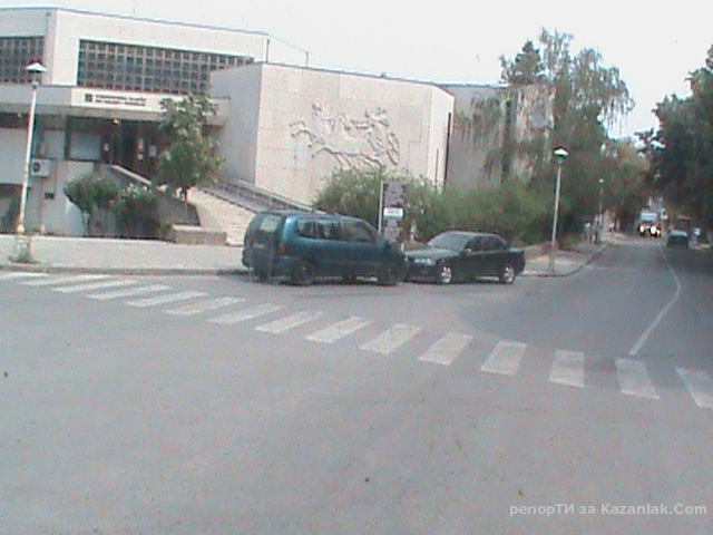 паркирал както му е удобно 2