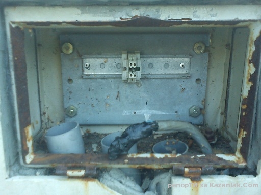 Опасни кабели в парк РОЗАРИУМ