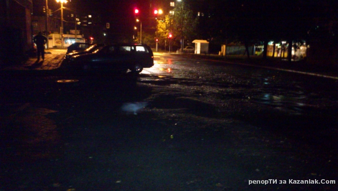 Пътя по който се прибират в домовете си стотици граждани от квартал Васил Левски....