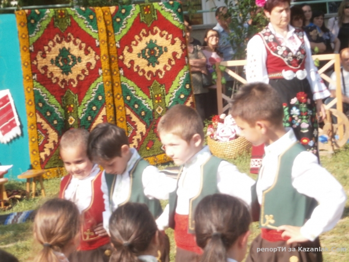 Децата от детска градина Здравец празнуваха