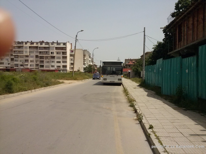 Автобус на необичайно място 