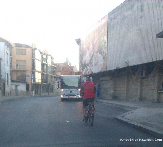 Така се събира боклука в Казанлък