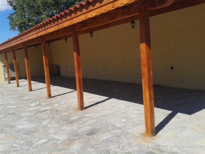 Мъглиж отново е пръв! Вижте гробищният парк там