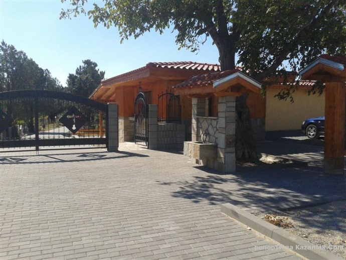 Мъглиж отново е пръв! Вижте гробищният парк там