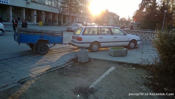 Паркирал като идиот.....отново