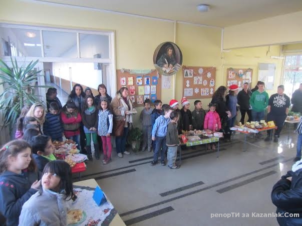 Коледно тържество в ОУ ”Св.Паисий Хилендарски” с.Хаджидимитрово