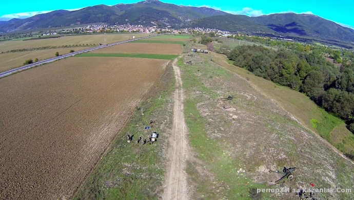 От кого ли ни защитават