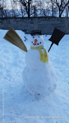 Усмихнат снежен човек