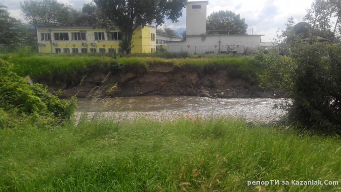 Ще се скъса ли кабелът, ще пропадне ли пътят, и ще се наводним ли?