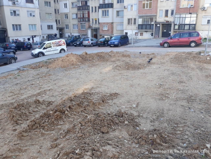 Пространството между блоковете 19 и 22 в квартал Изток