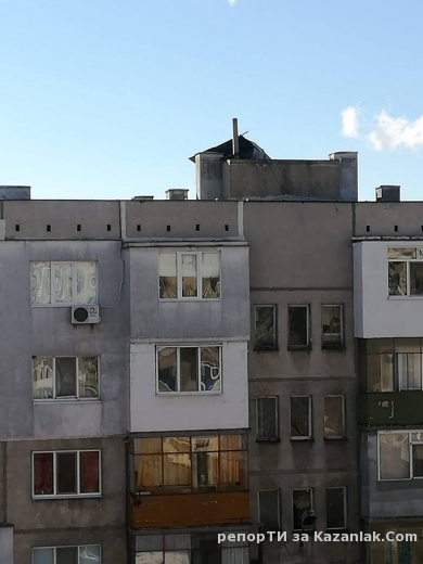 Обшивката на асансьорното