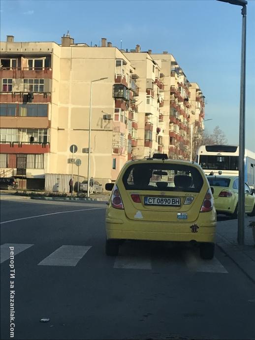 Как спират такситата в град Казанлък!!