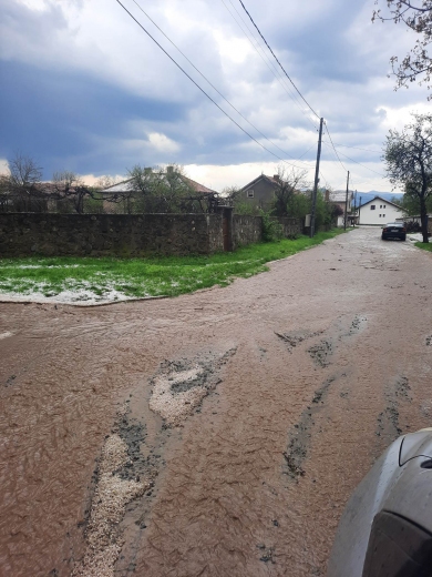 Градушка и порой в с. Тъжа