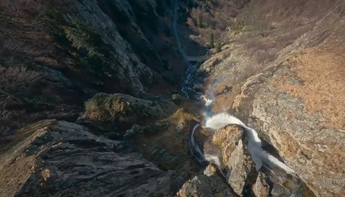 Видео от водопад „Кадемлийското пръскало“ - България