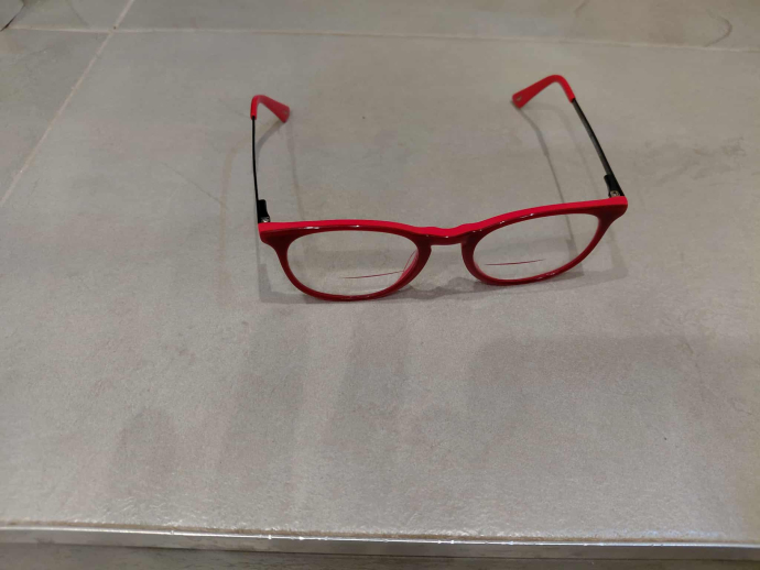 Намерени очила