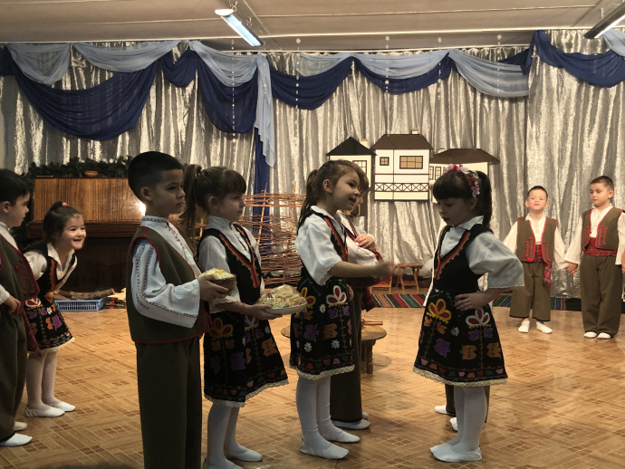 “Сирни Заговезни” в ДГ 9”Слънчице”