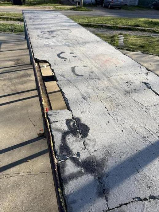 Опасни съоръжения в парк