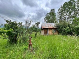 Романтична Вила с 600 кв Двор. Парцел във Вилна Зона ”Старите Лозя” на Енина и Казанлък