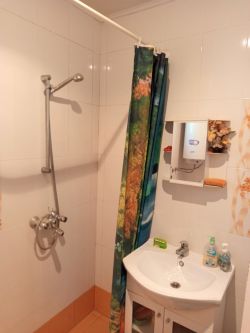 Продава къща в кв. Васил Левски