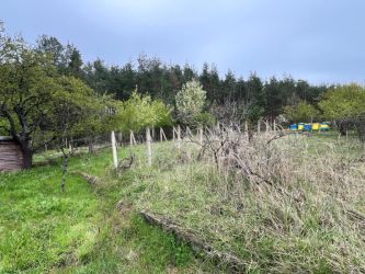 Къща / Вила във Вилна Зона на Казанлък ”Старите Лозя” с 600 кв Двор