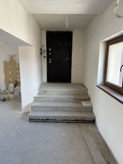 Прекрасен апартамент, ново строителство, в идеалния център на гр. Казанлък