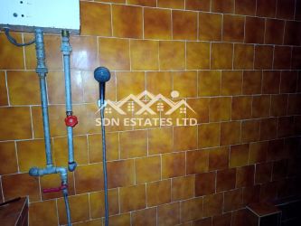 Продава монолитна къща в село Средногорово