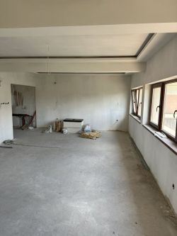 Прекрасен апартамент, ново строителство, в идеалния център на гр. Казанлък