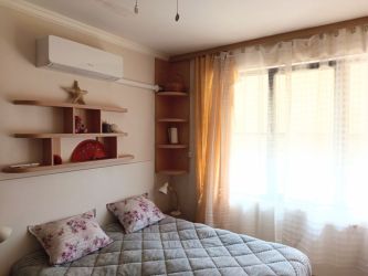 Продава се напълно обзаведен апартамент с една спалня в идеалния център на Казанлък – отлична инвестиция