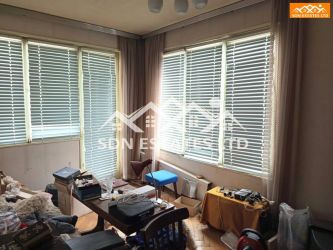 Продава апартамент с две спални на ул. ”Тулово”, гр. Казанлък