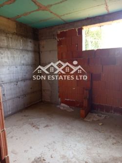 Продава новопостроена къща в предпочитан за живеене квартал