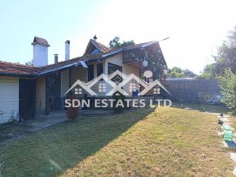 Прекрасна вила за продажба на язовир Копринка – местност Голяма Гюрля