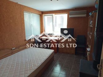 Продава прекрасна къща в района на магазин Си Би  Ес