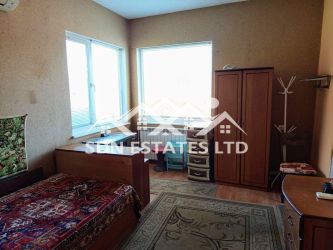 Продава прекрасна къща в района на магазин Си Би  Ес