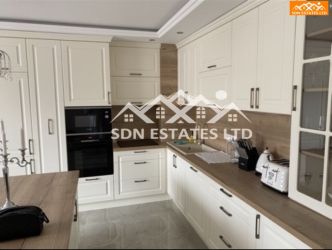 Ексклузивен дизайнерски апартамент в центъра на Казанлък