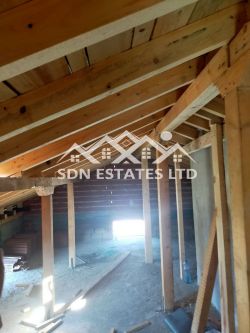 Продава къща в село Габарево