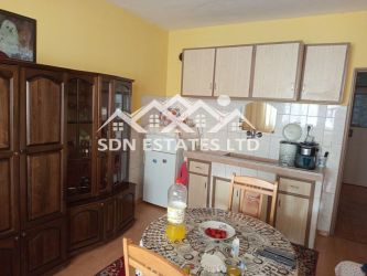 Продава двустаен разширен апартамент на Илинден 14