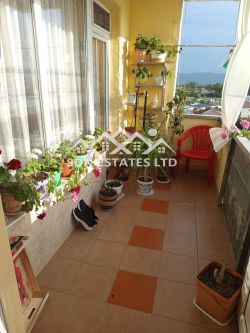 Продава двустаен разширен апартамент на Илинден 14