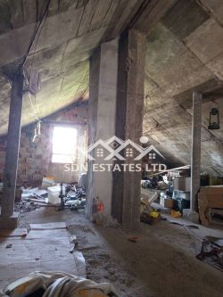 Продава монолитна къща в село Тулово